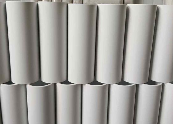 20 KV/mm Τετάρτη διάσπασης Al2O3 Κηραμική με θερμική επέκταση 7,2 X 10-6/K και διηλεκτρική σταθερά 9.6